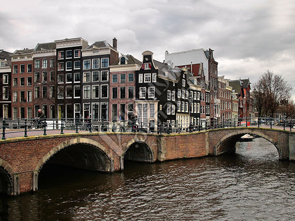 Среднивековая архитектура Амстердама (Amsterdam), Голландия